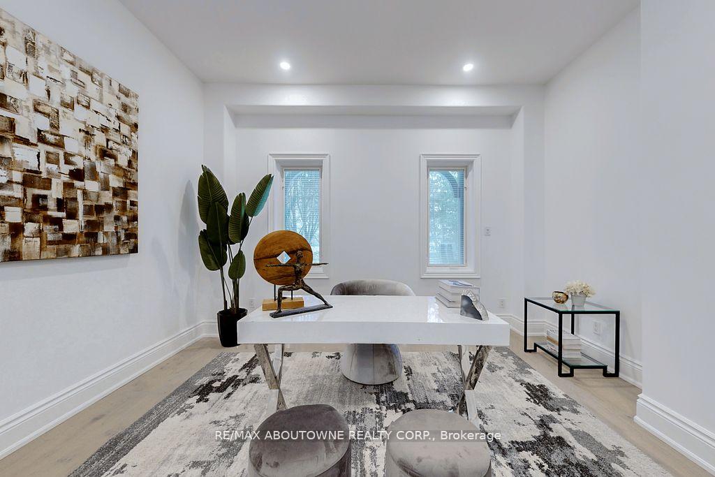 116 Parkwood Court