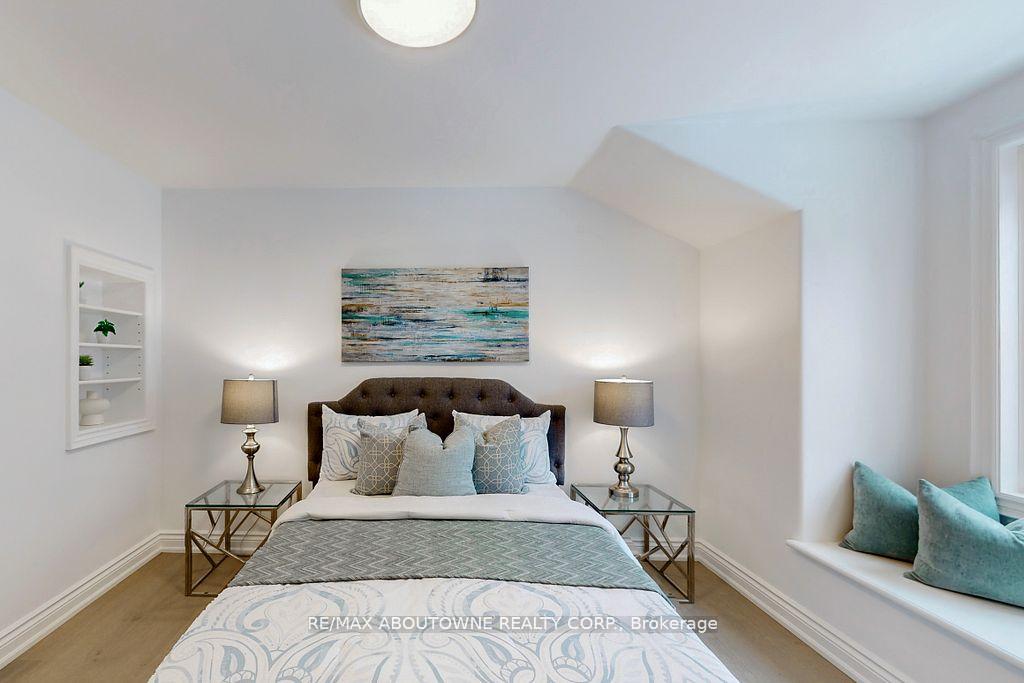 116 Parkwood Court
