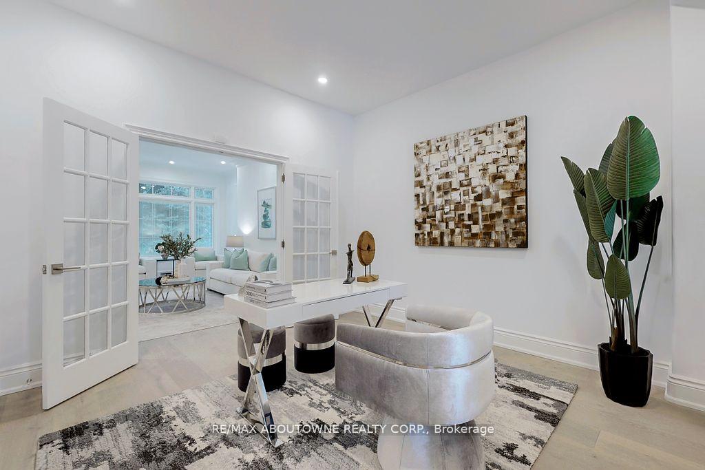 116 Parkwood Court