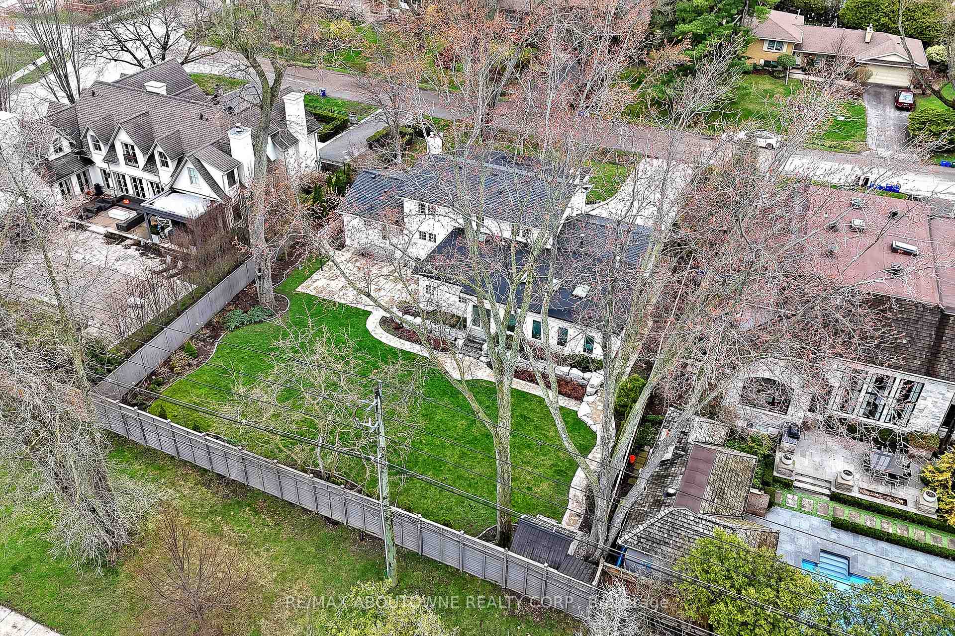 1316 Cambridge Drive