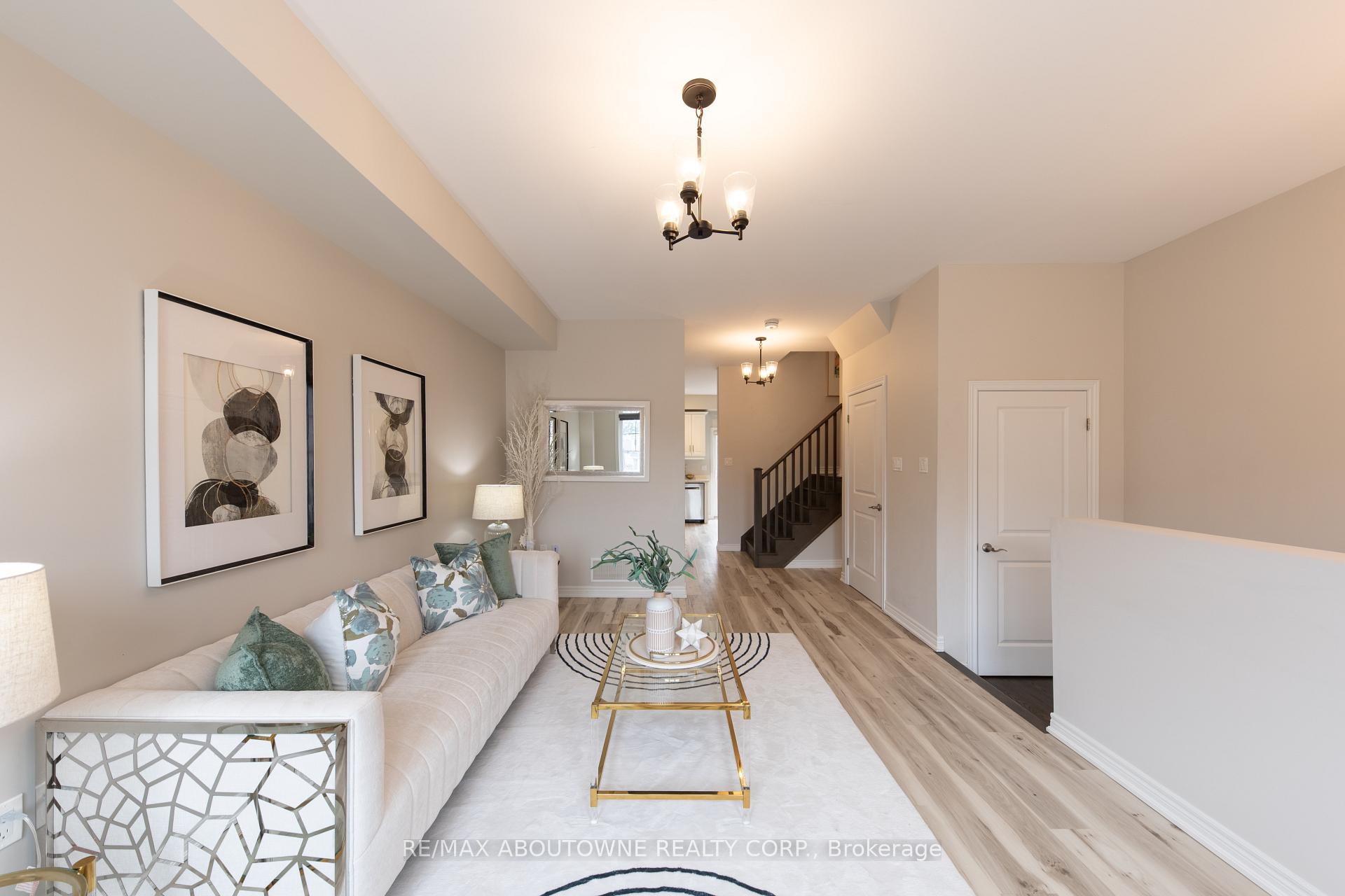 15 Barley Lane, Hamilton, ON L9K 0K1