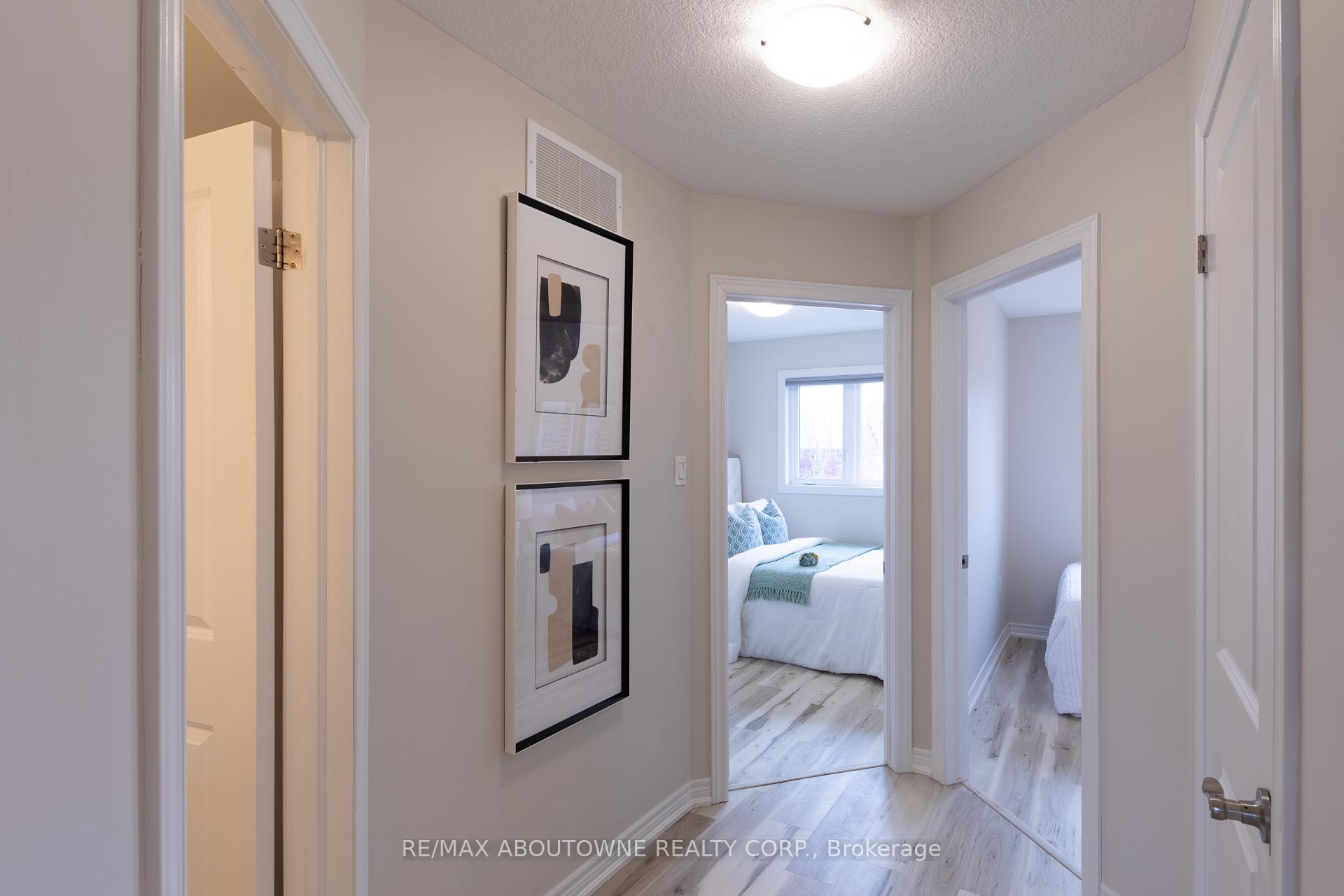 15 Barley Lane, Hamilton, ON L9K 0K1