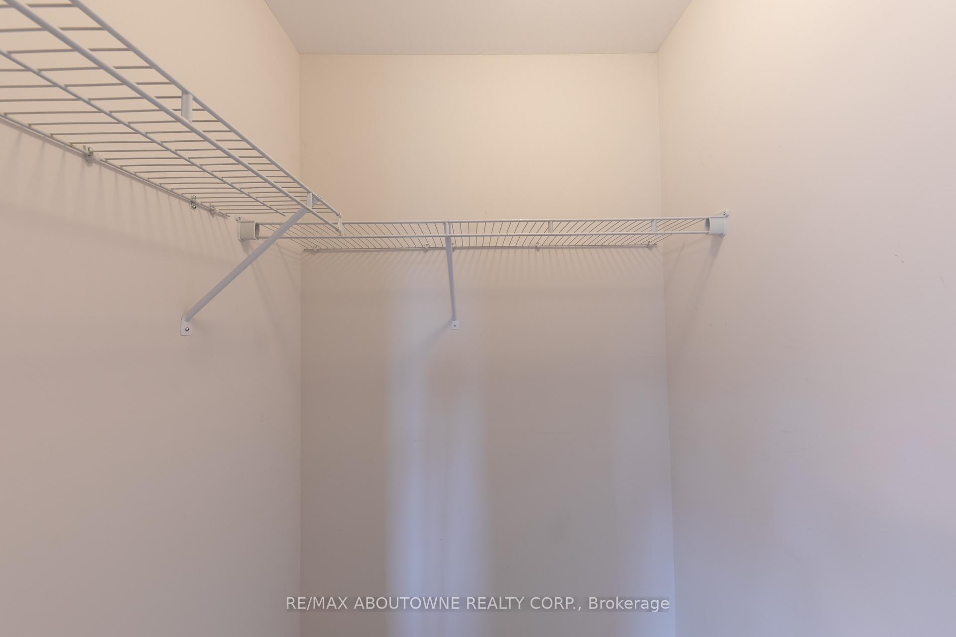 15 Barley Lane, Hamilton, ON L9K 0K1