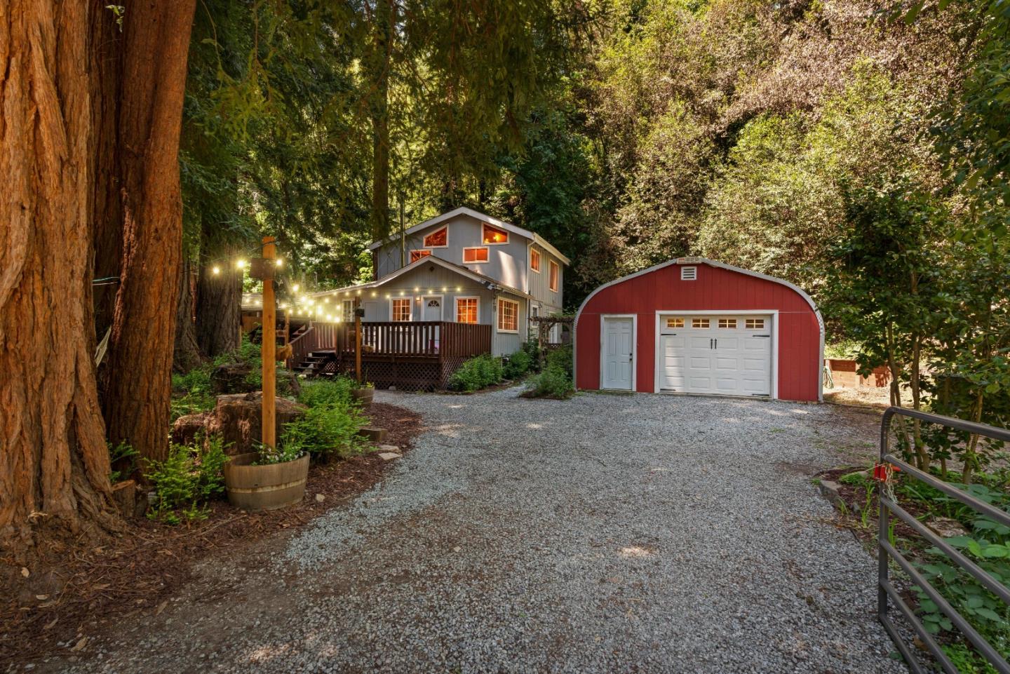 329 Creekside WAY