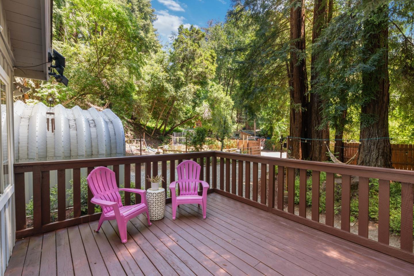 329 Creekside WAY
