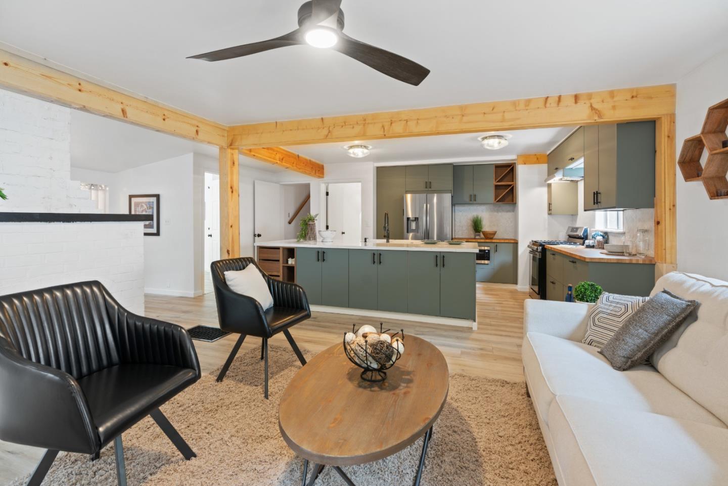329 Creekside WAY