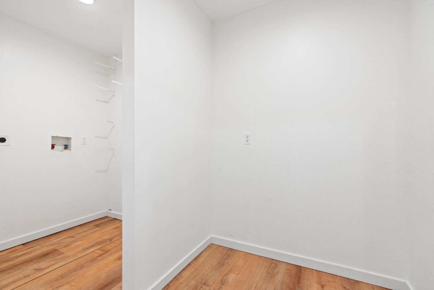 329 Creekside WAY