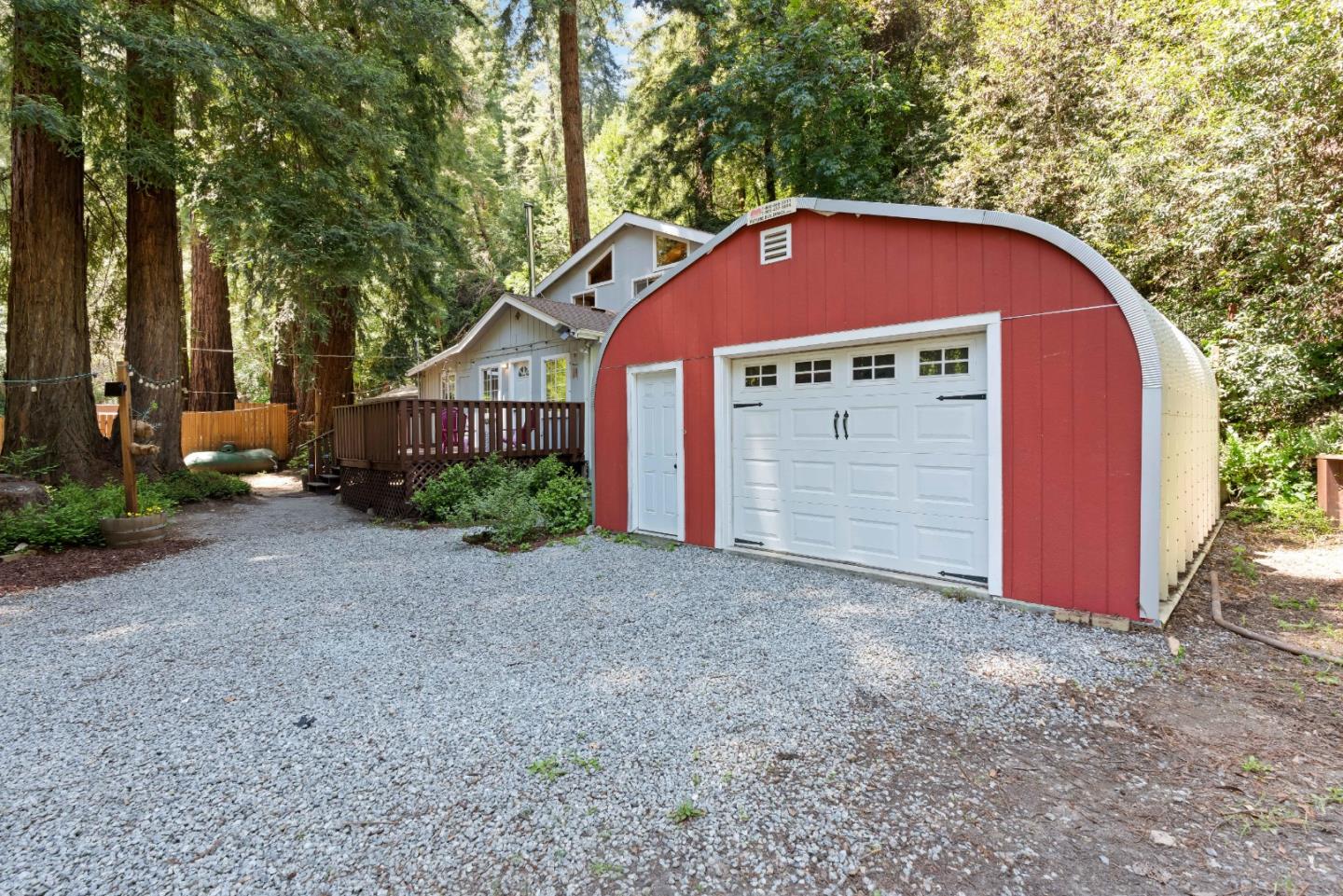 329 Creekside WAY