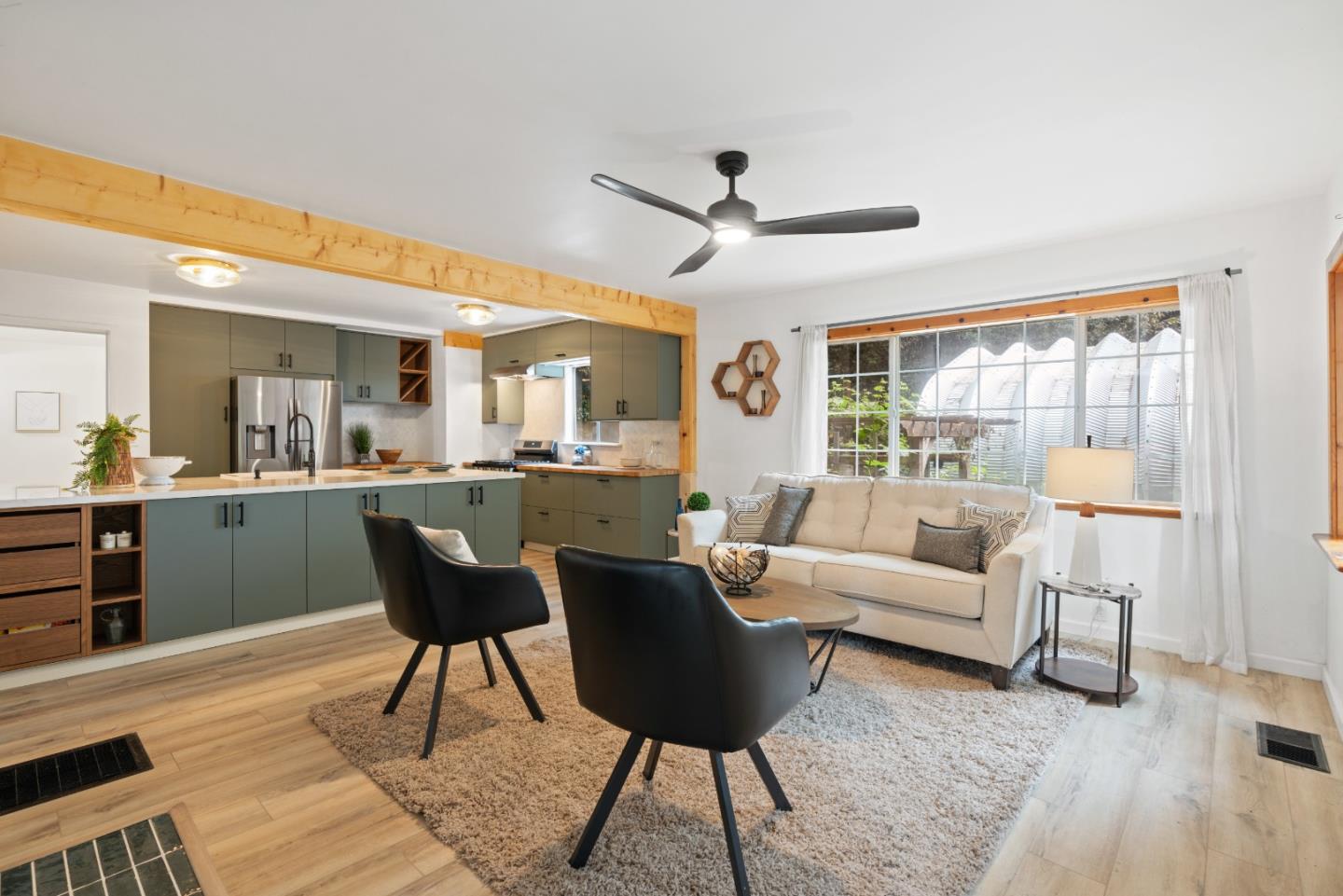 329 Creekside WAY