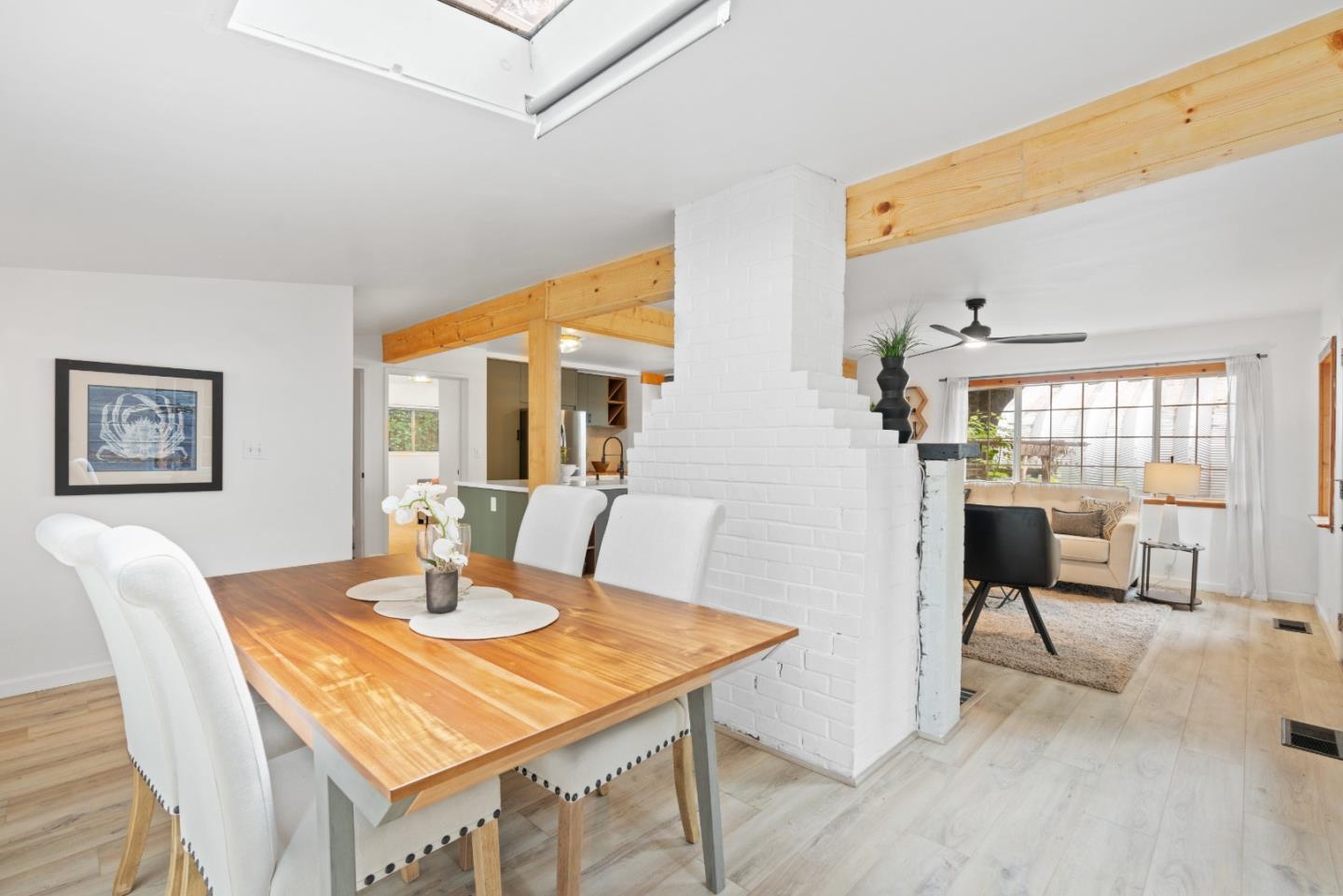 329 Creekside WAY