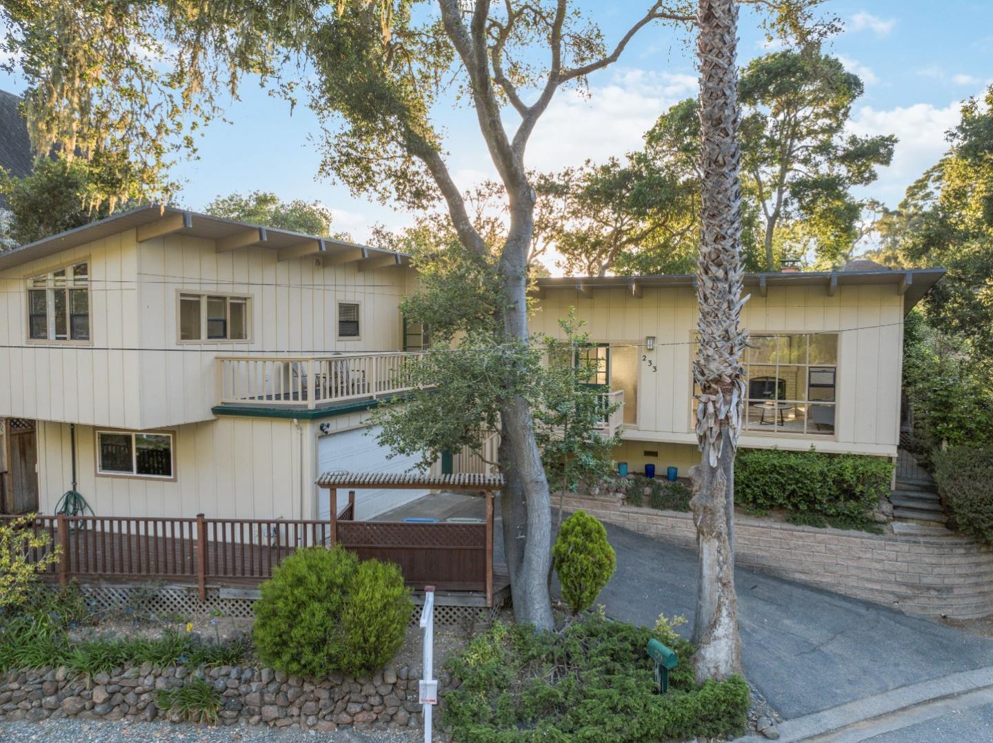 233 Lake CT