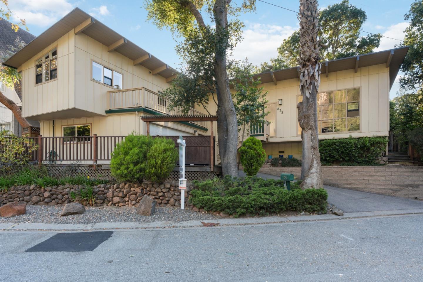 233 Lake CT