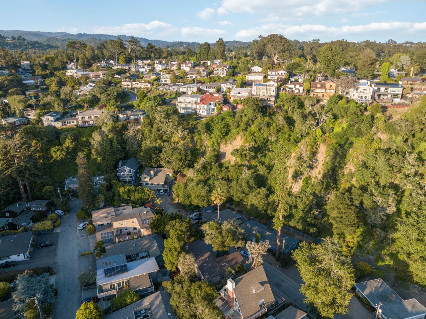 233 Lake CT