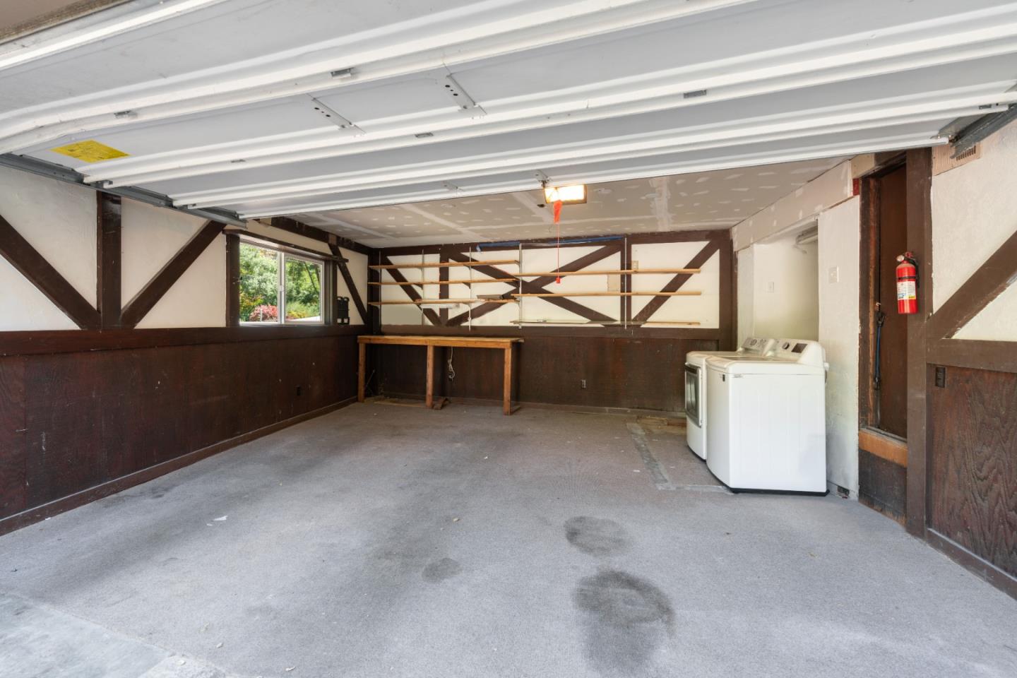 233 Lake CT