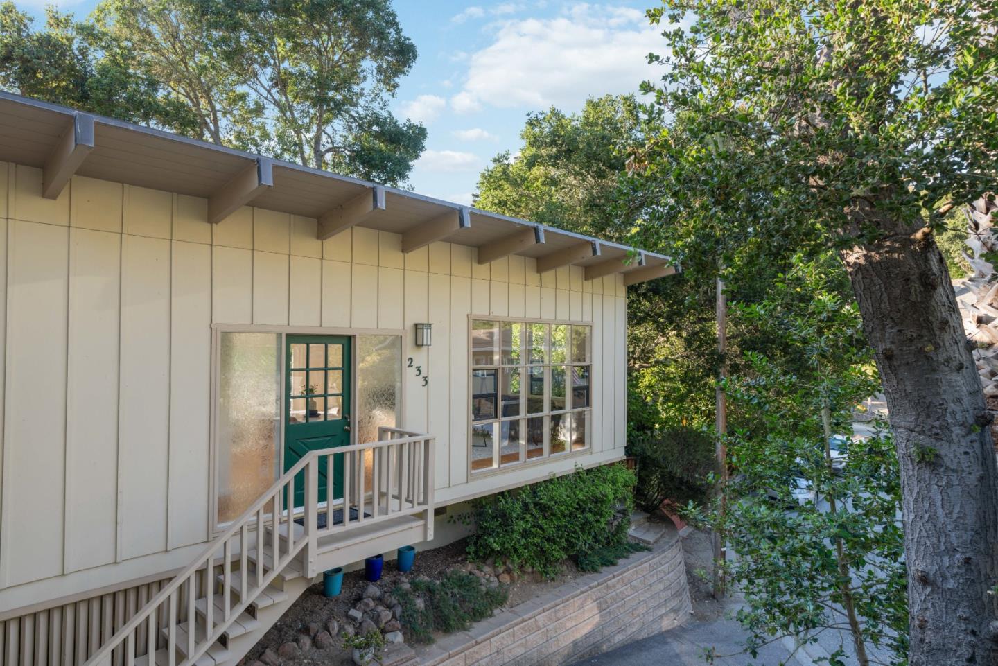 233 Lake CT