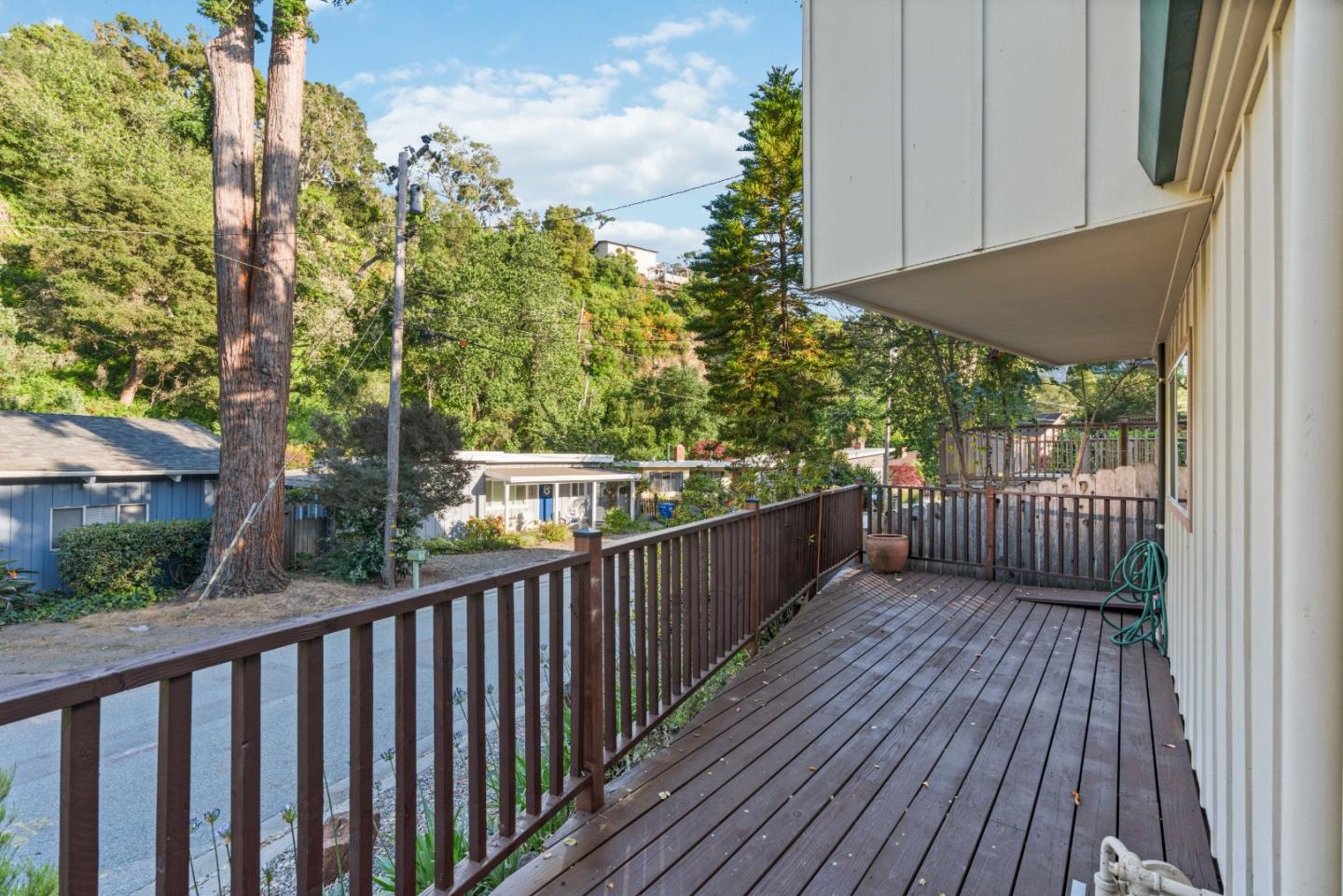 233 Lake CT