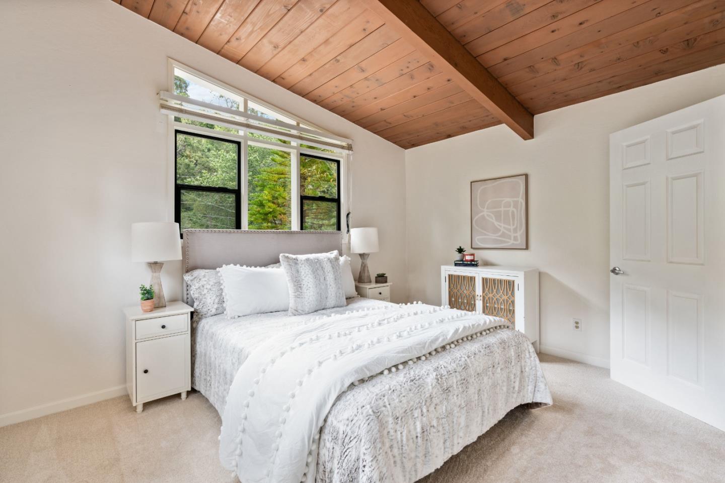 233 Lake CT