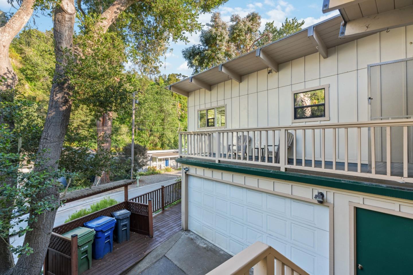 233 Lake CT