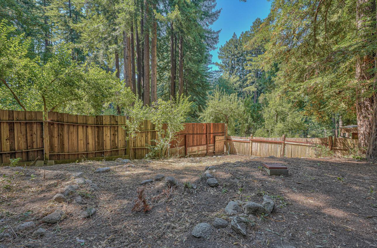 191 Redwood WAY