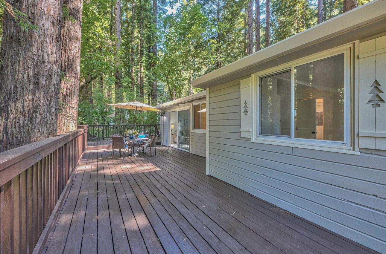 191 Redwood WAY