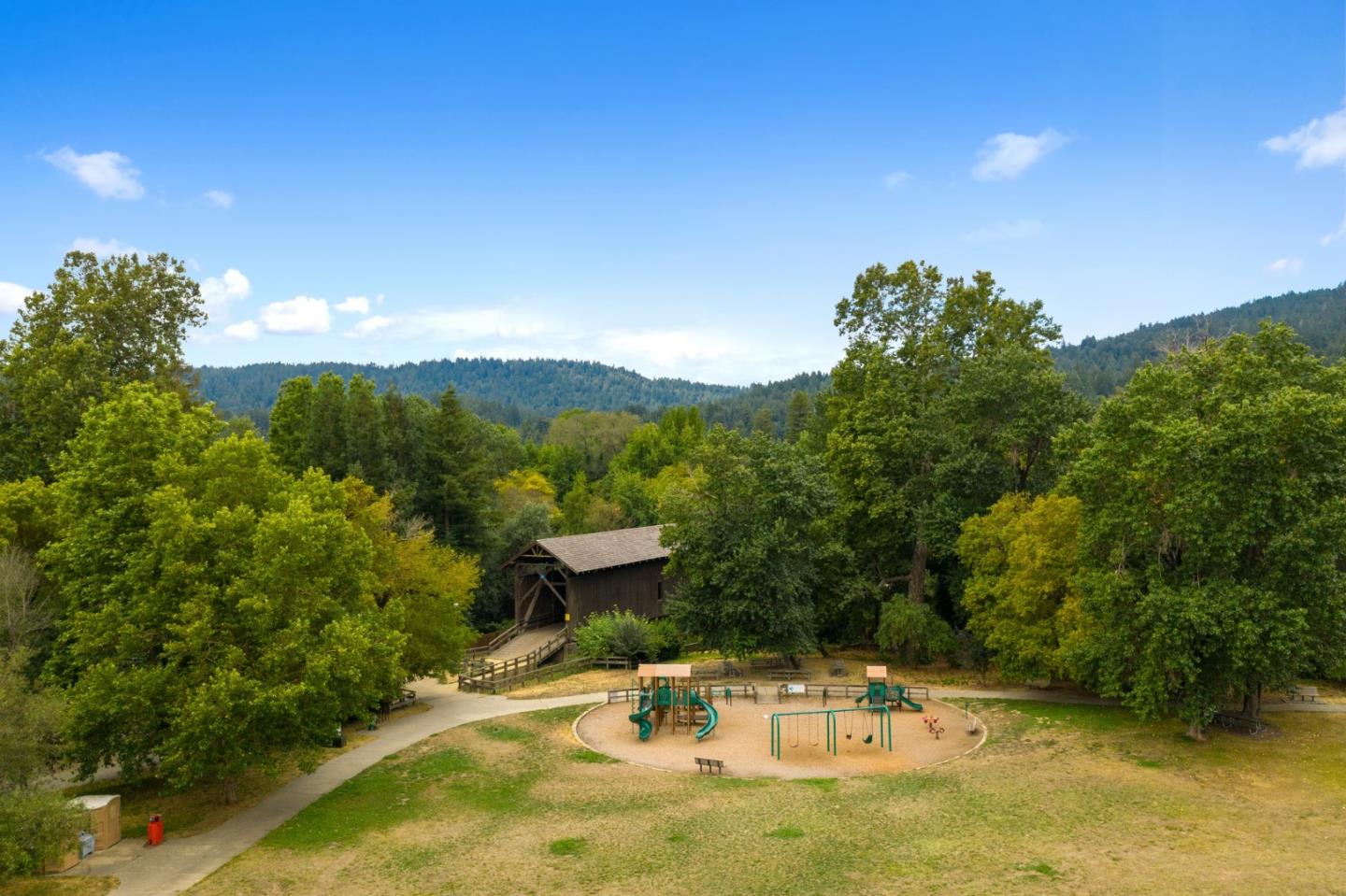 115 Shadowbrook RD