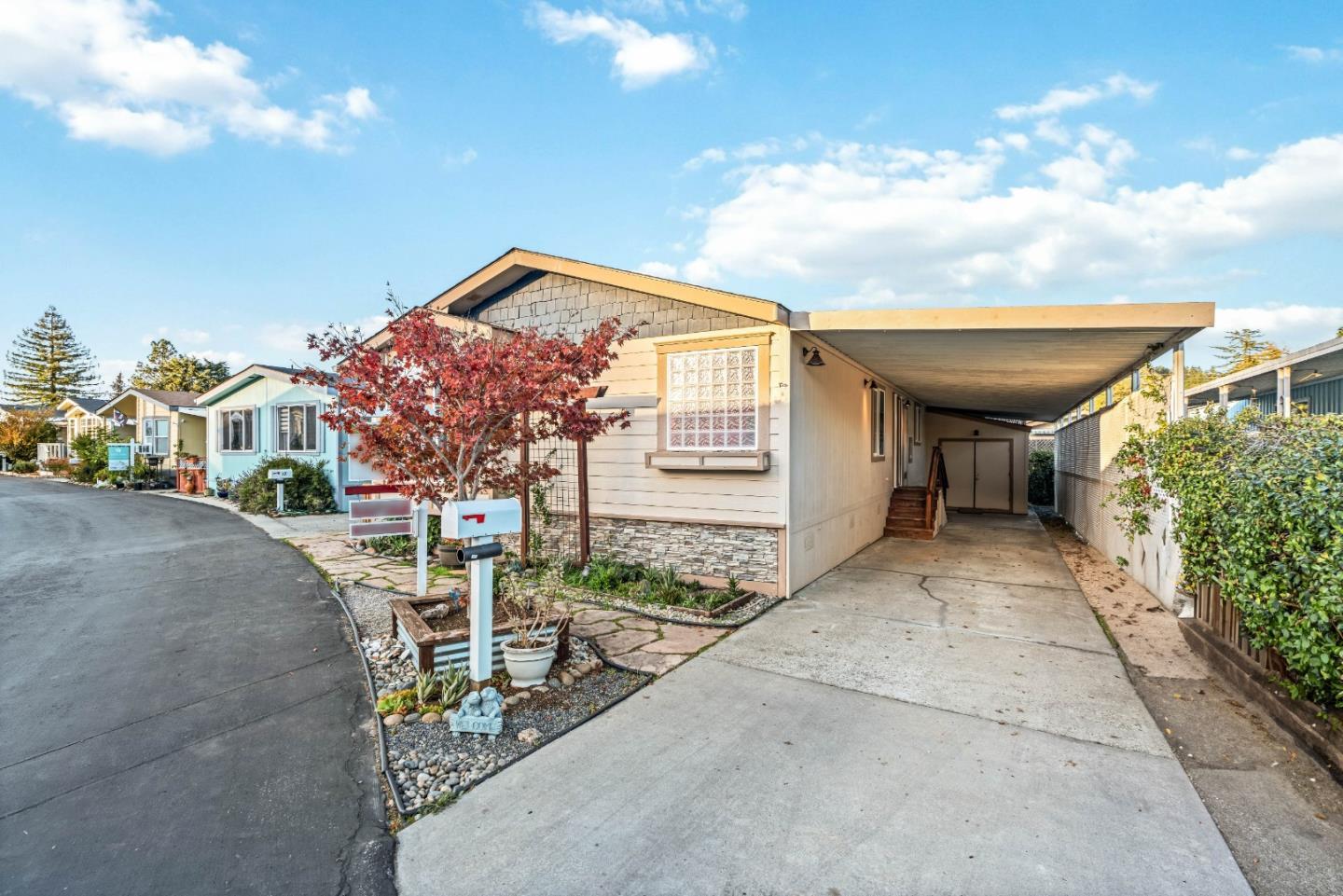 444 Whispering Pines DR 16