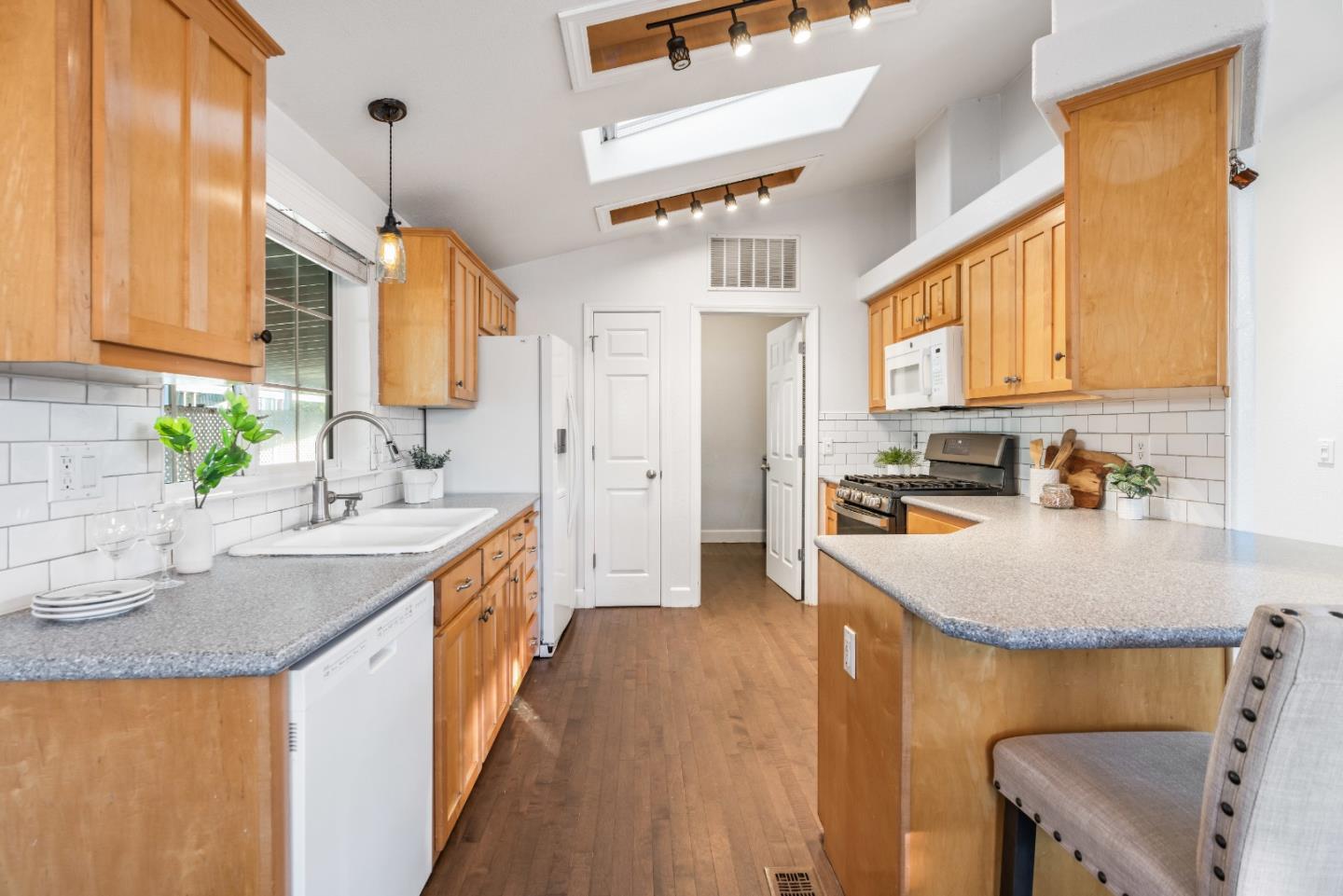 444 Whispering Pines DR 16