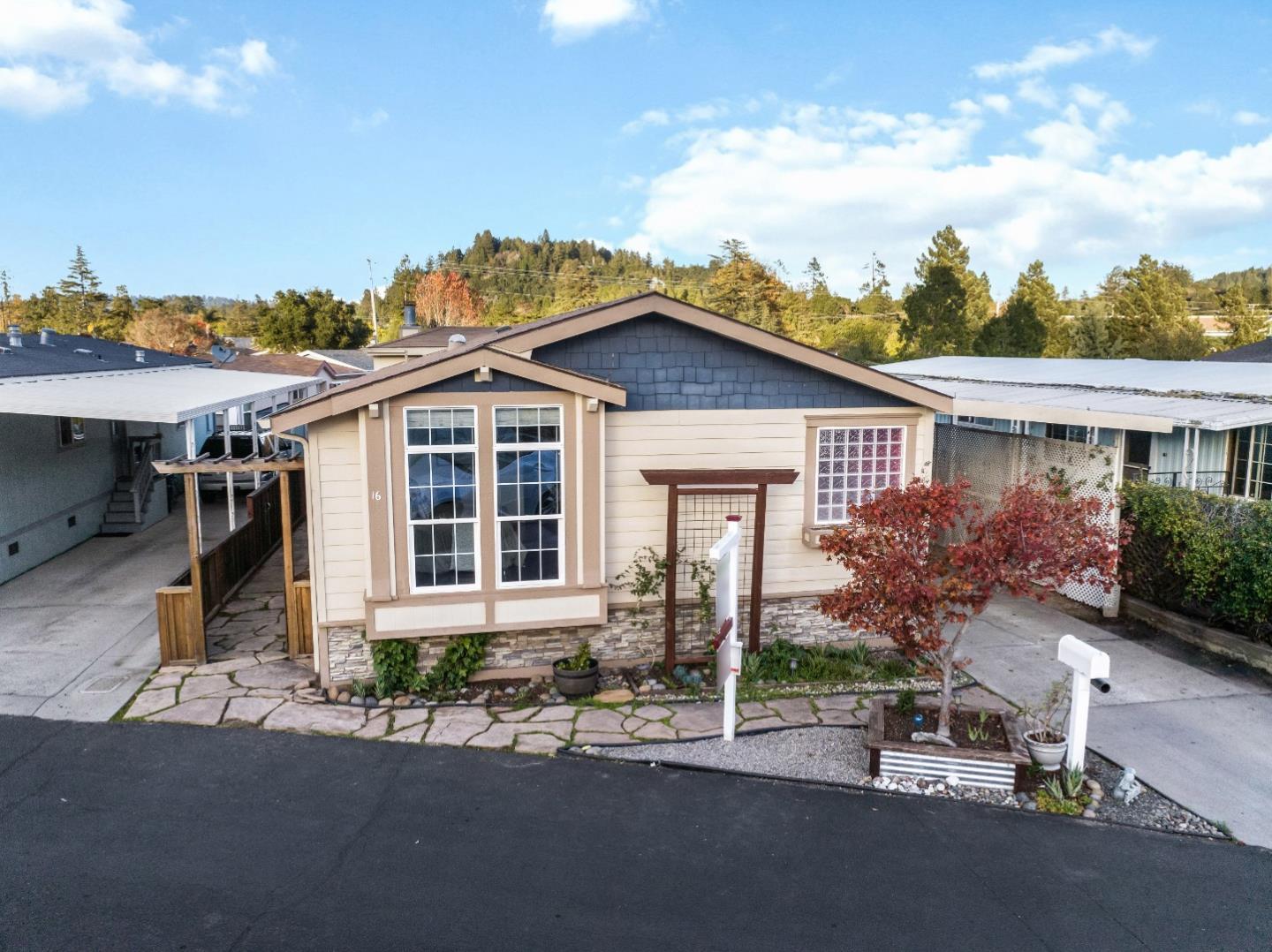 444 Whispering Pines DR 16