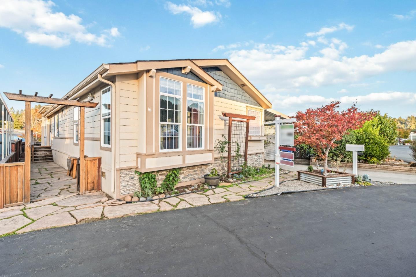 444 Whispering Pines DR 16