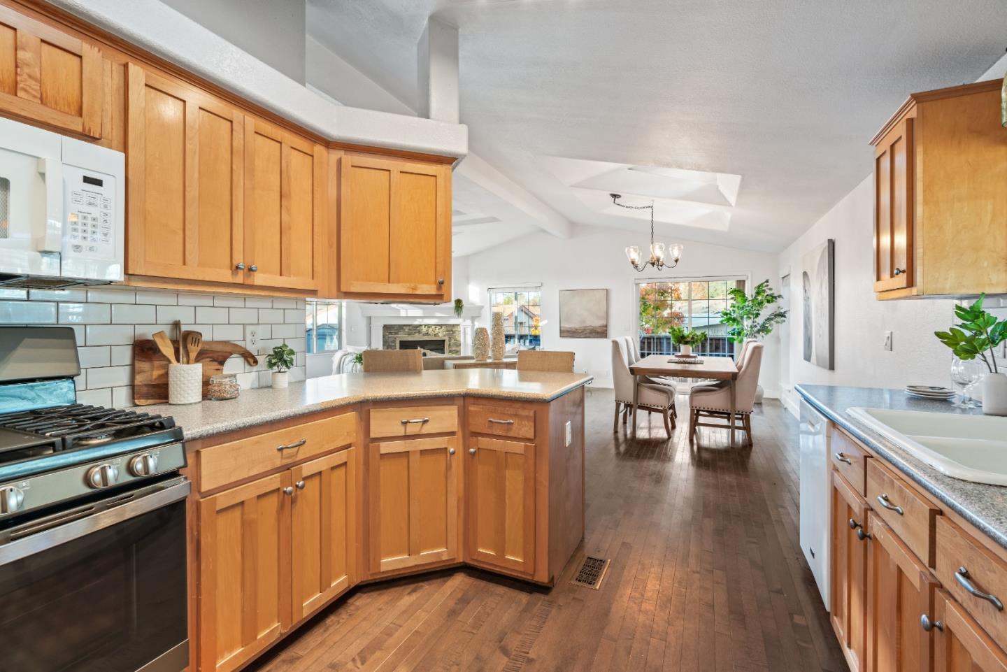 444 Whispering Pines DR 16