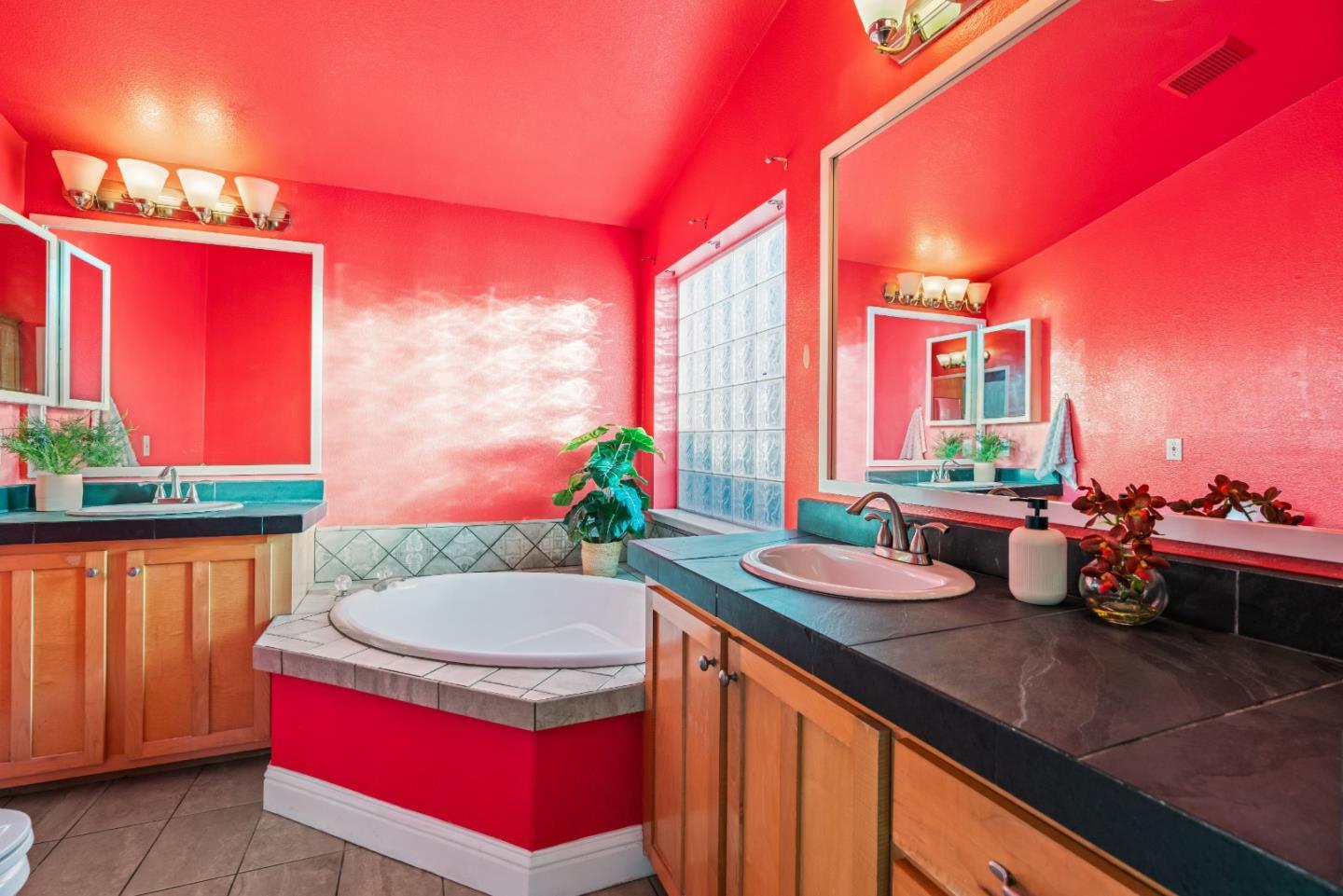 444 Whispering Pines DR 16