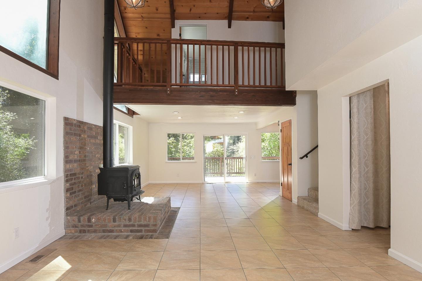 150 Patricia LN