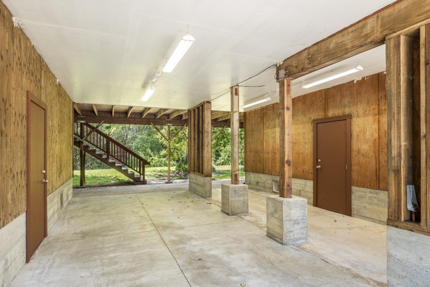 434 River RD
