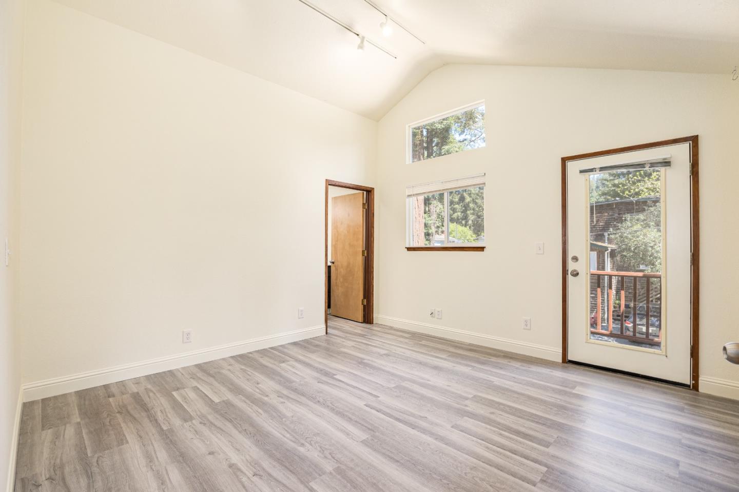 434 River RD