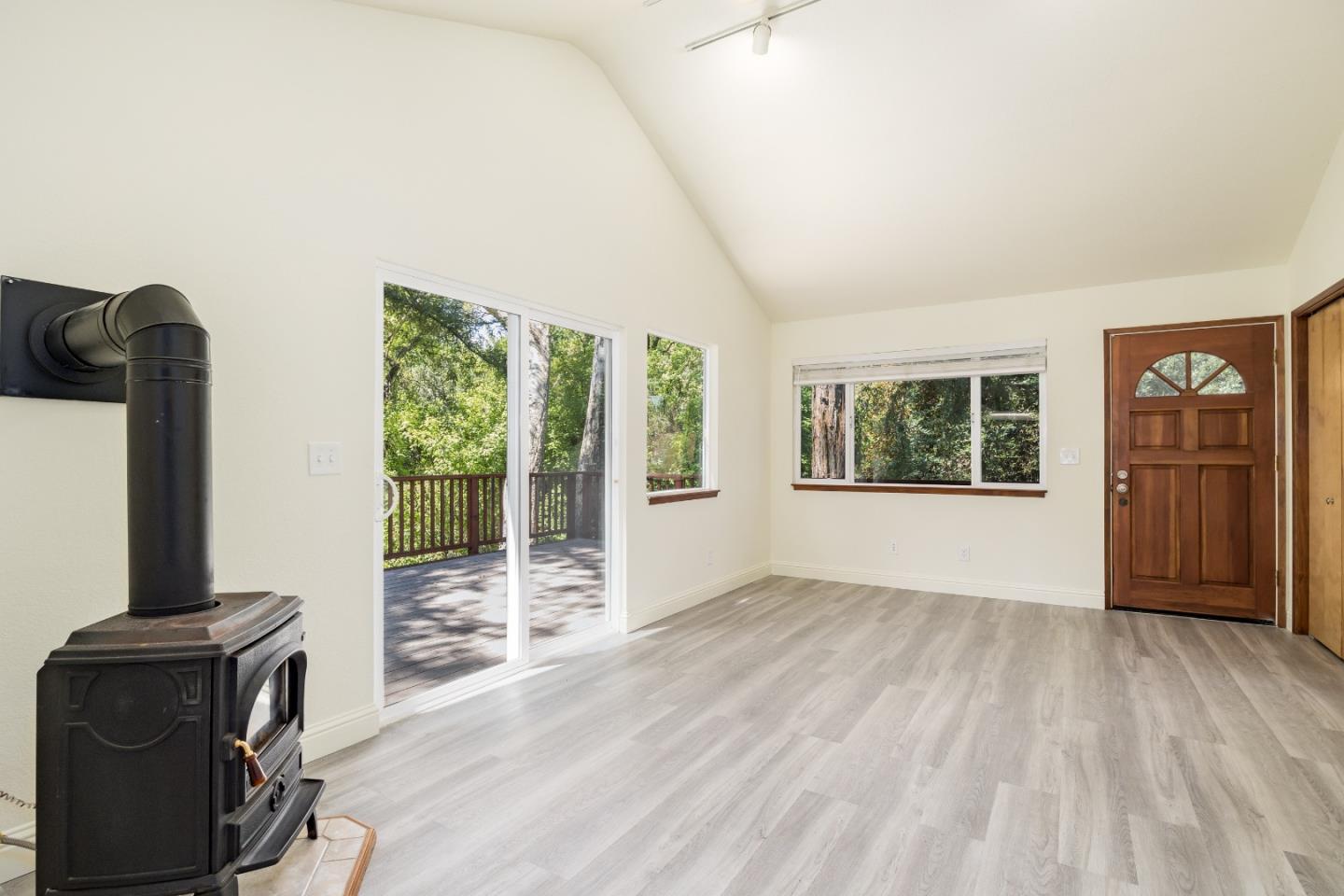 434 River RD