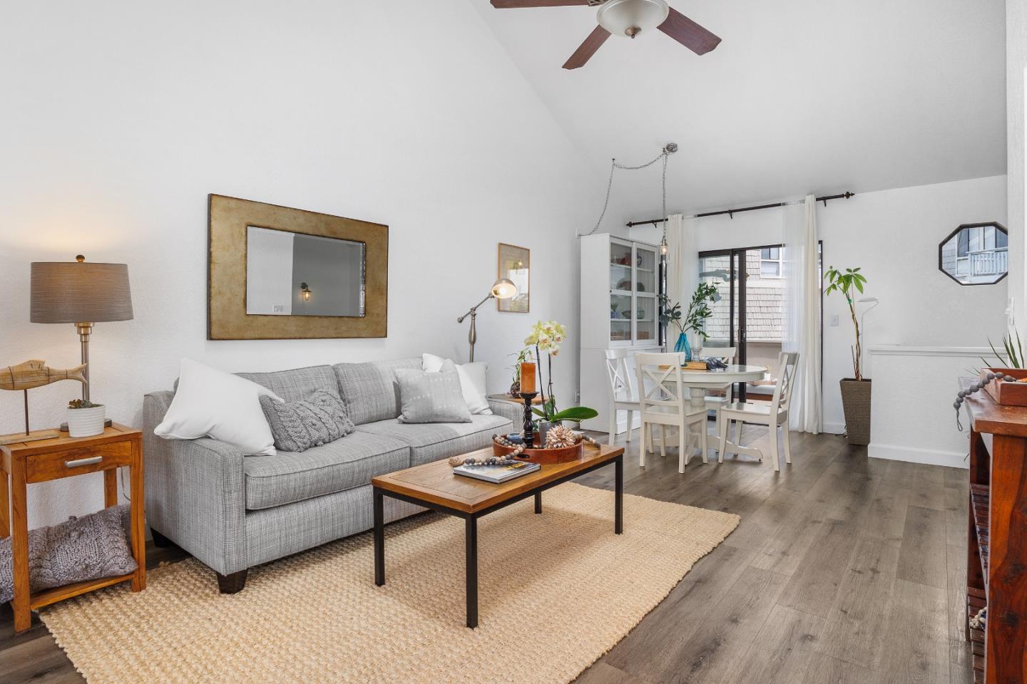 1784 Esperanza CT