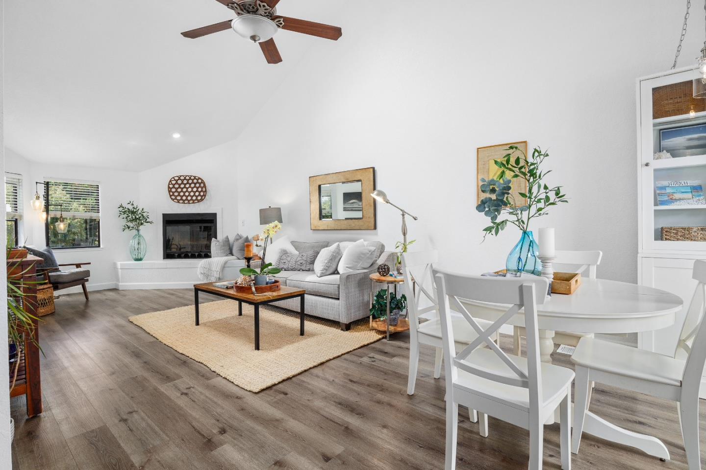 1784 Esperanza CT
