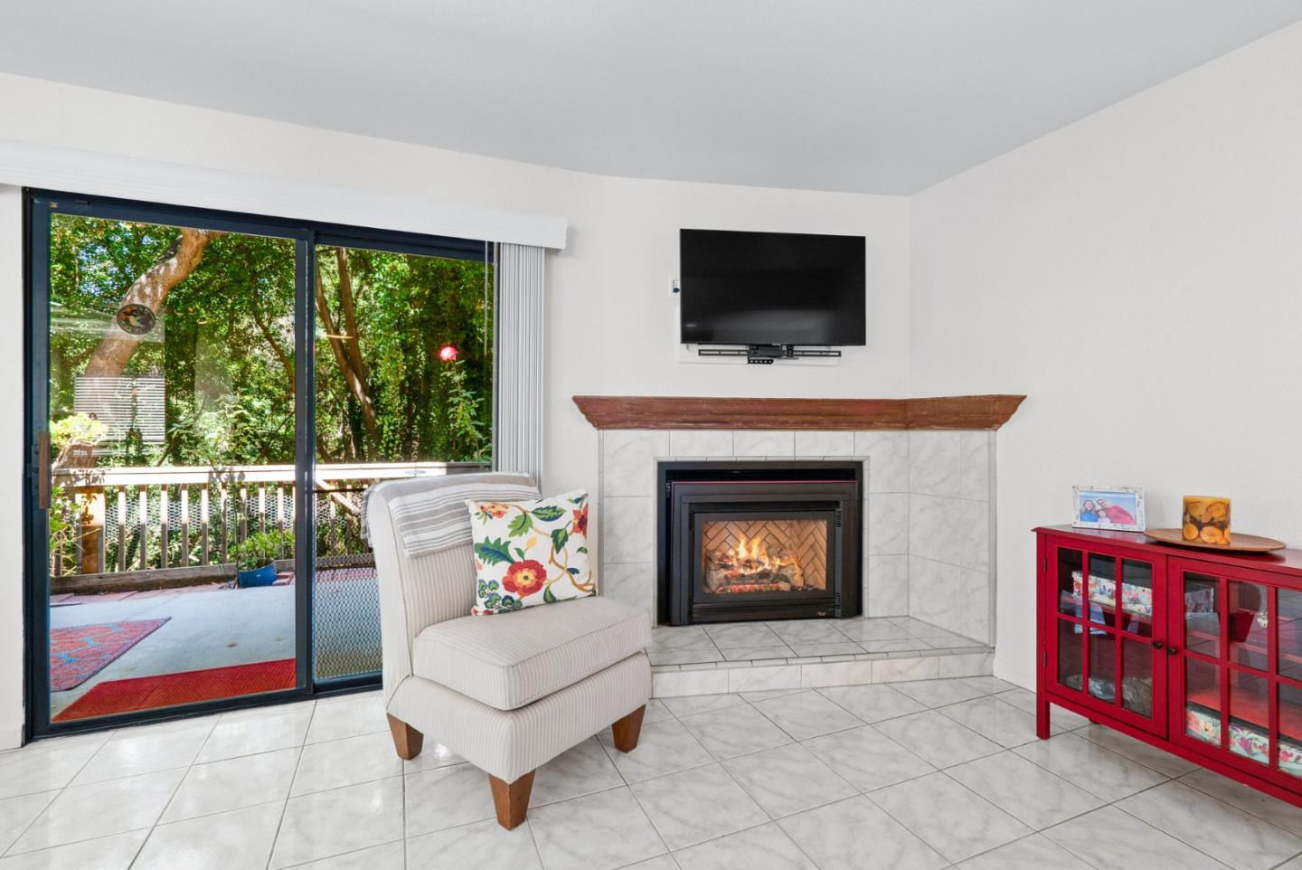 3414 Kenilworth LN