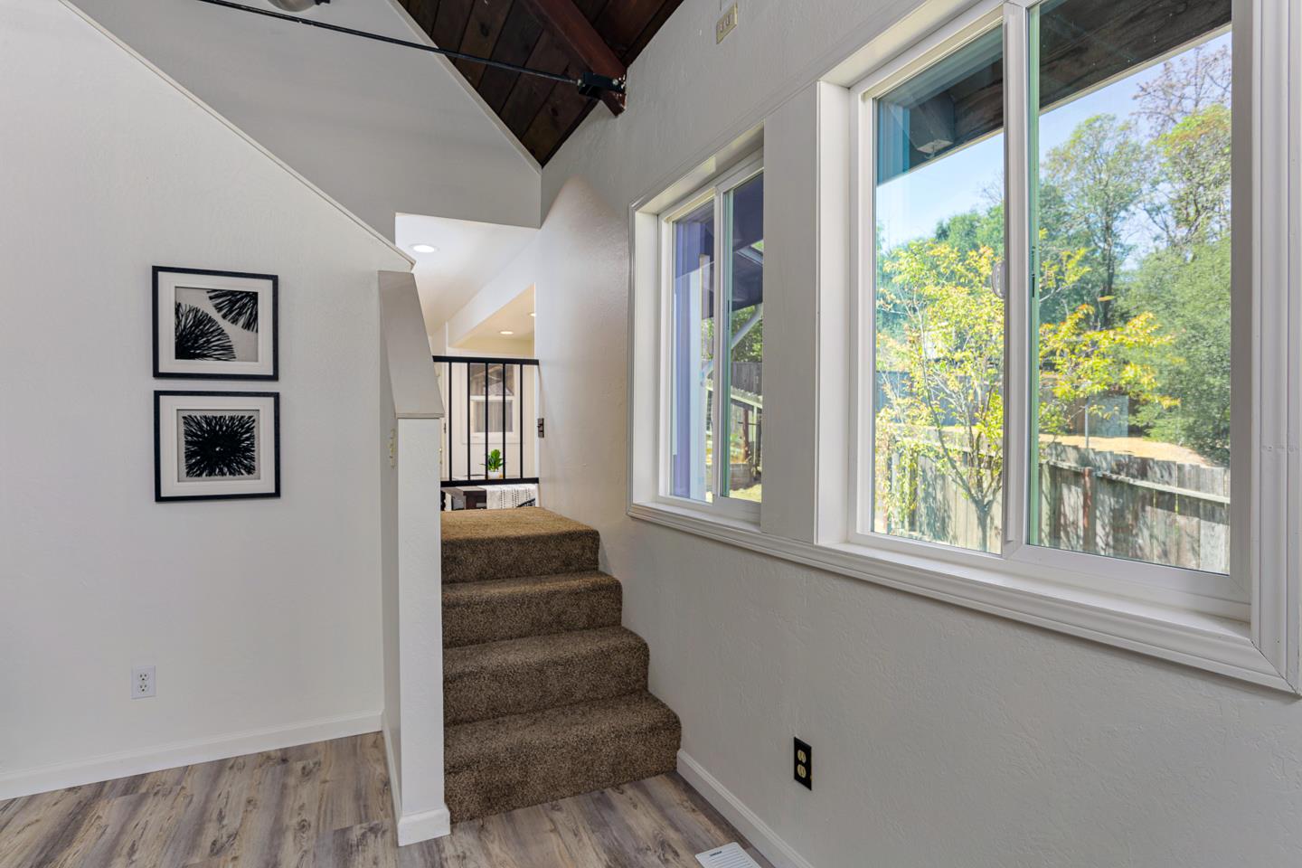 110 Hidden Valley DR