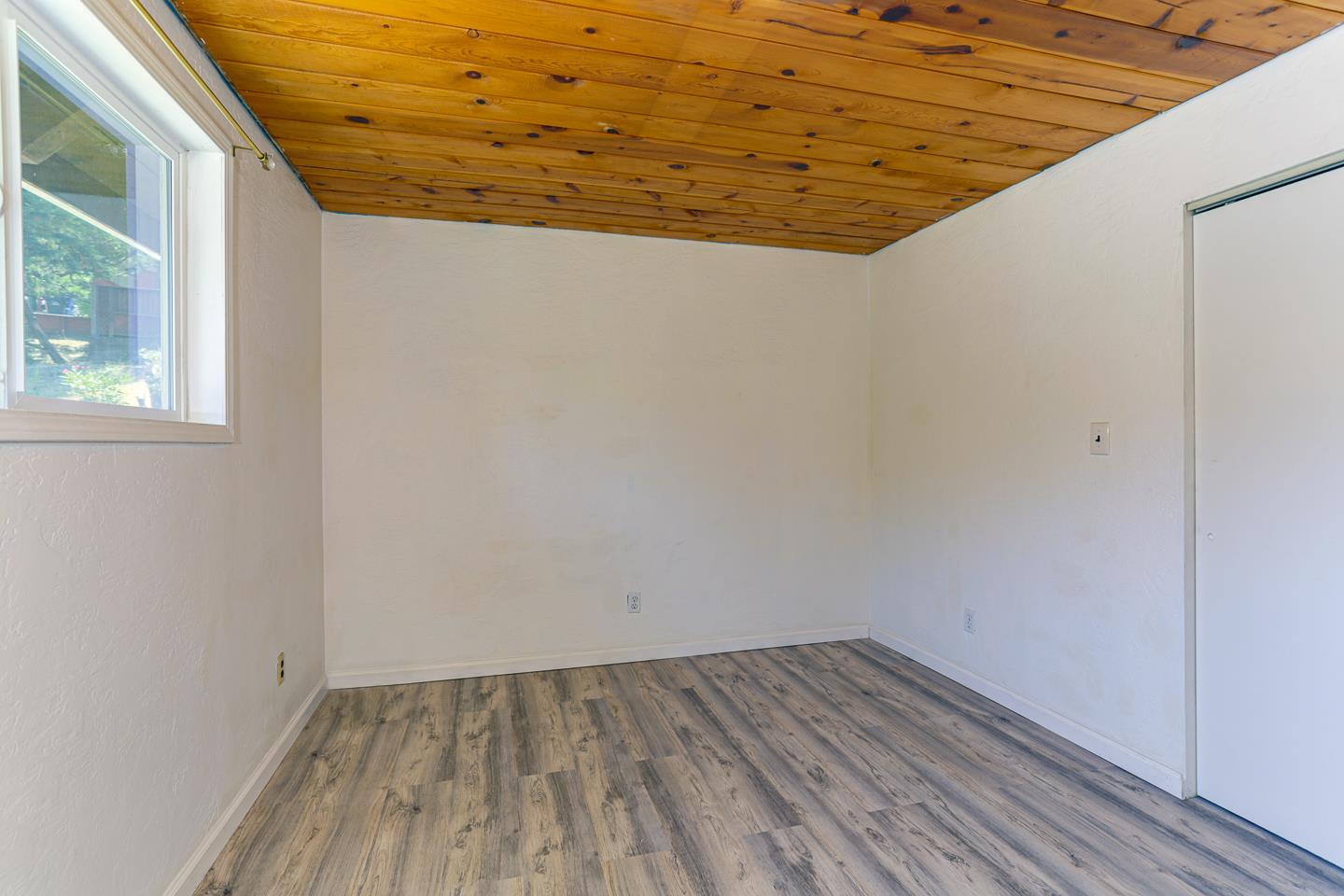 110 Hidden Valley DR