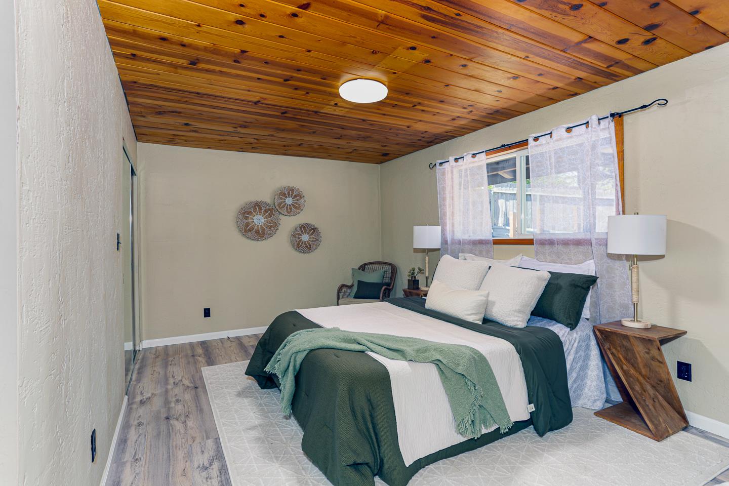 110 Hidden Valley DR