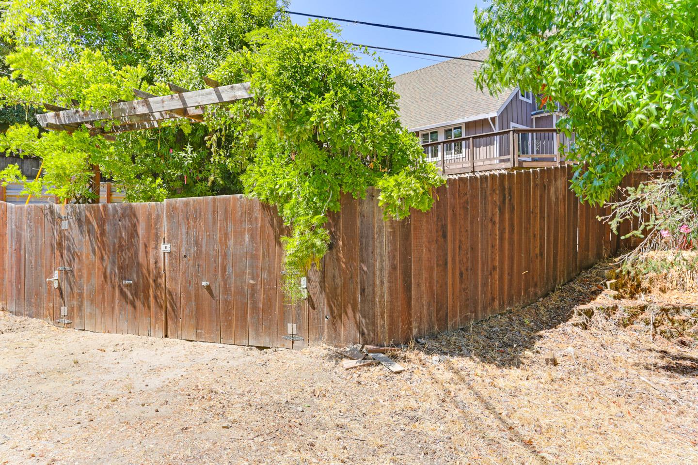 110 Hidden Valley DR