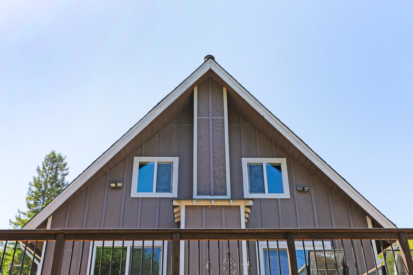 110 Hidden Valley DR