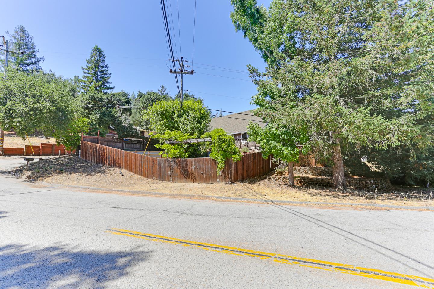 110 Hidden Valley DR