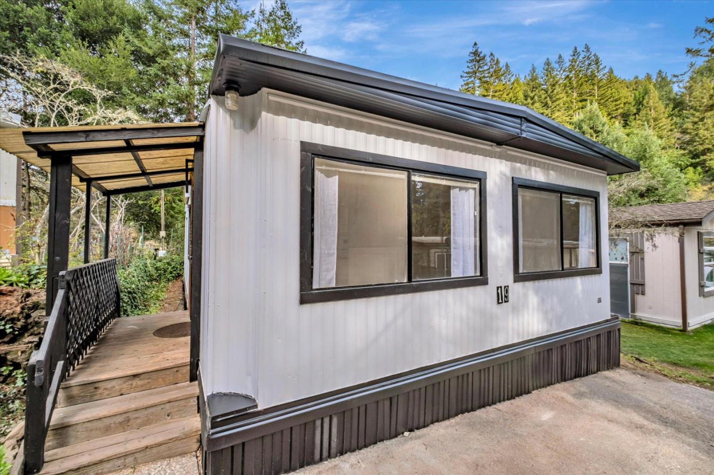 265 Brown Gables RD 19