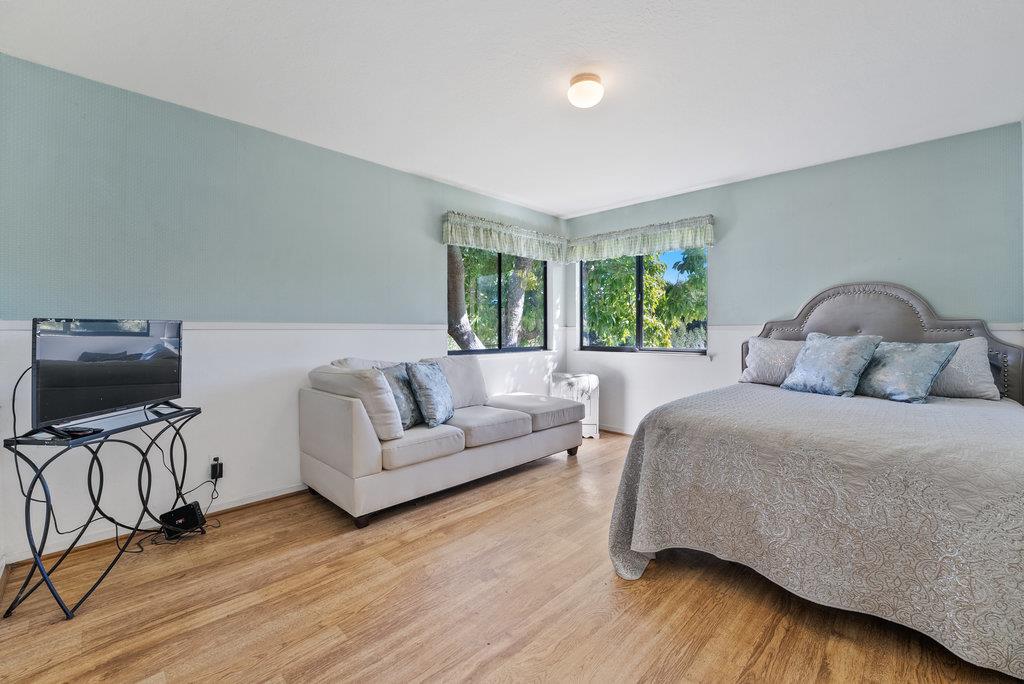 500 Valencia School Road