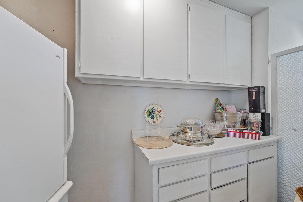 500 Valencia School Road