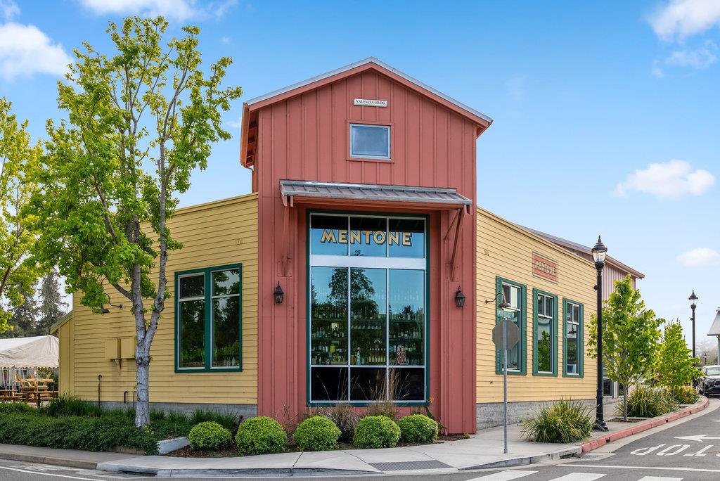 500 Valencia School Road