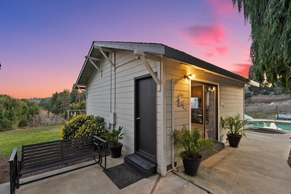 500 Valencia School Road