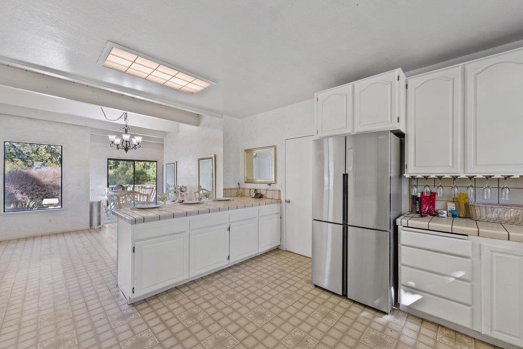 500 Valencia School Road